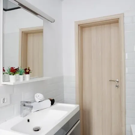 Apartamento Traditional Modern 3 Bedroom In Center *